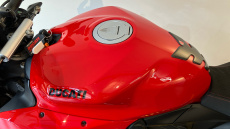 Ducati Streetfighter V2 (22MY)